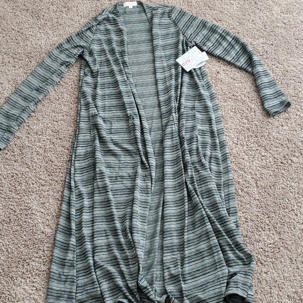 LuLaRoe Sarah long cardigan w/pockets
